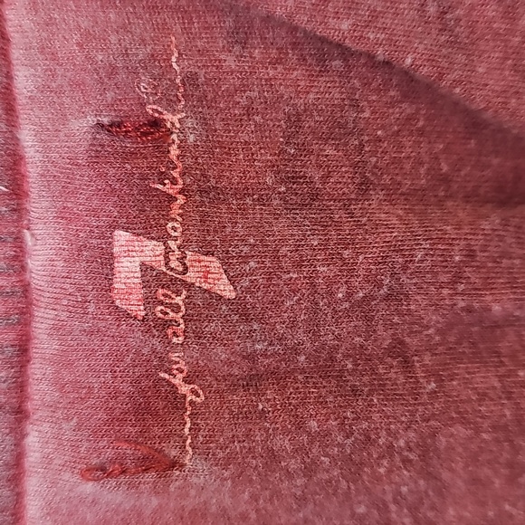 7 For All Mankind Distressed Red V-Neck Shirt Sz M - Picture 4 of 5